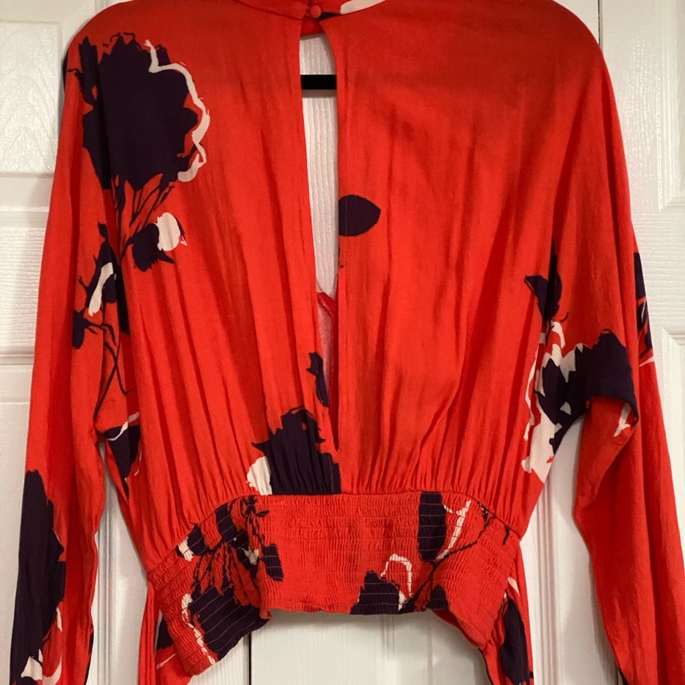 Free People, cropped top like new !